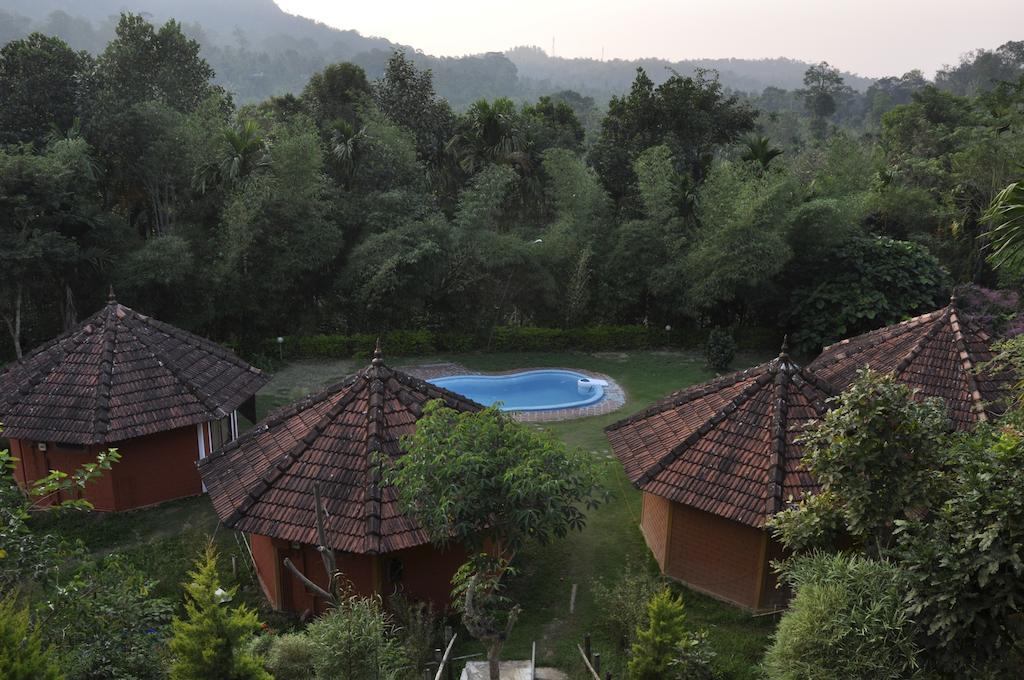Sunbird Garden Resort Krishnagiri Экстерьер фото