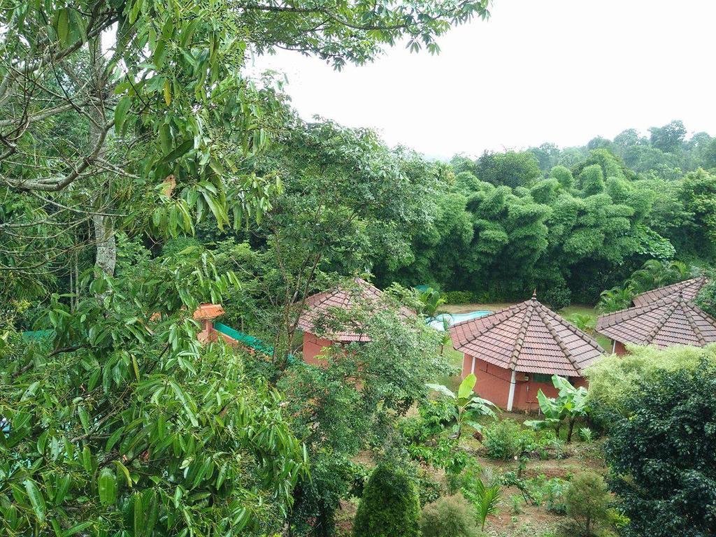 Sunbird Garden Resort Krishnagiri Экстерьер фото