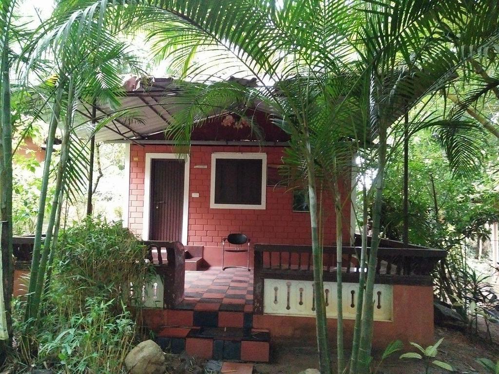 Sunbird Garden Resort Krishnagiri Экстерьер фото